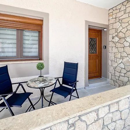 Azzurra Residences *